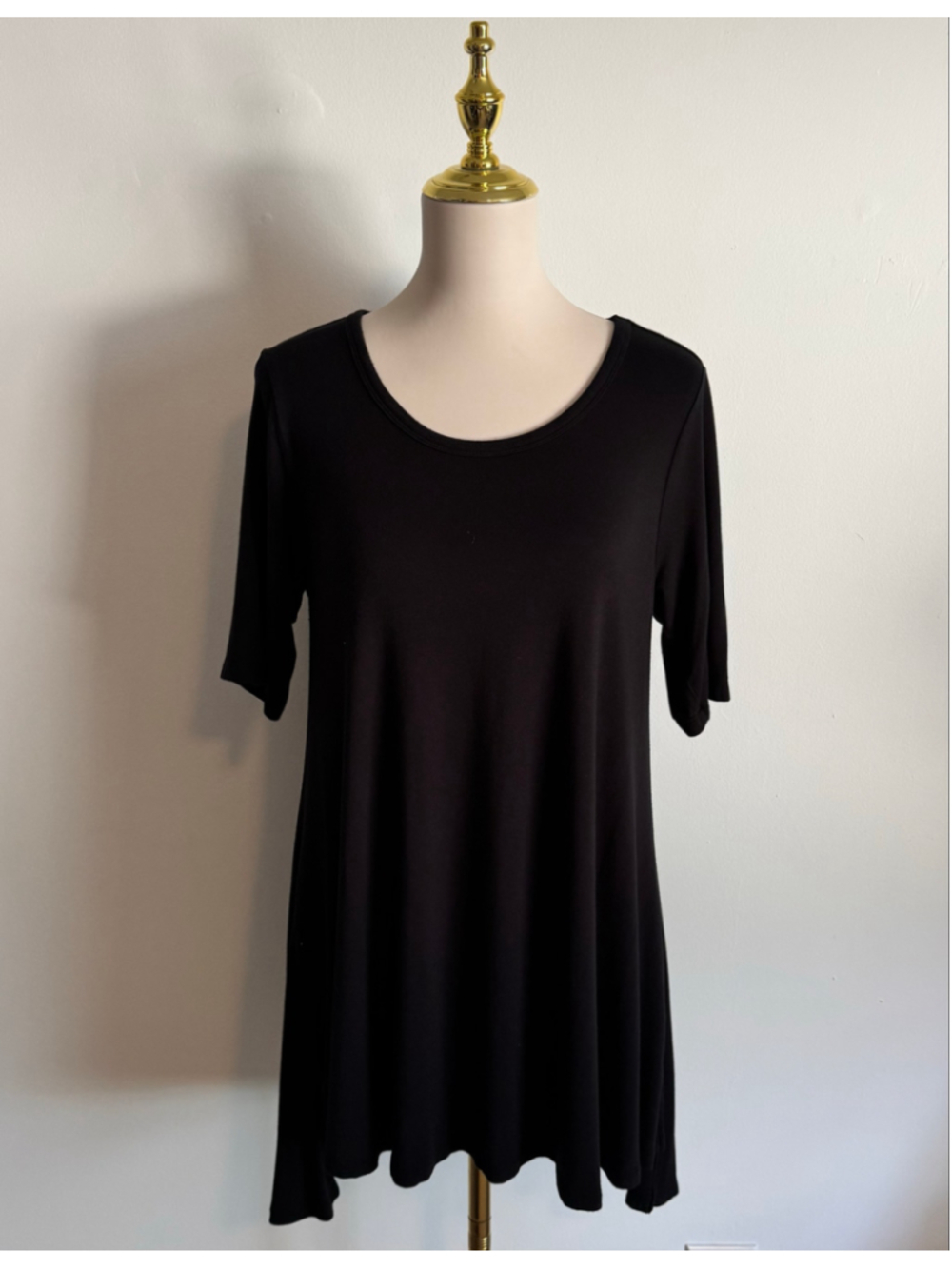 Women's Mountain Mamas Black Tunic Top Size M